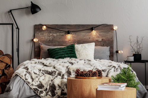 Kilka pomysłów na kolorową aranżację sypialni